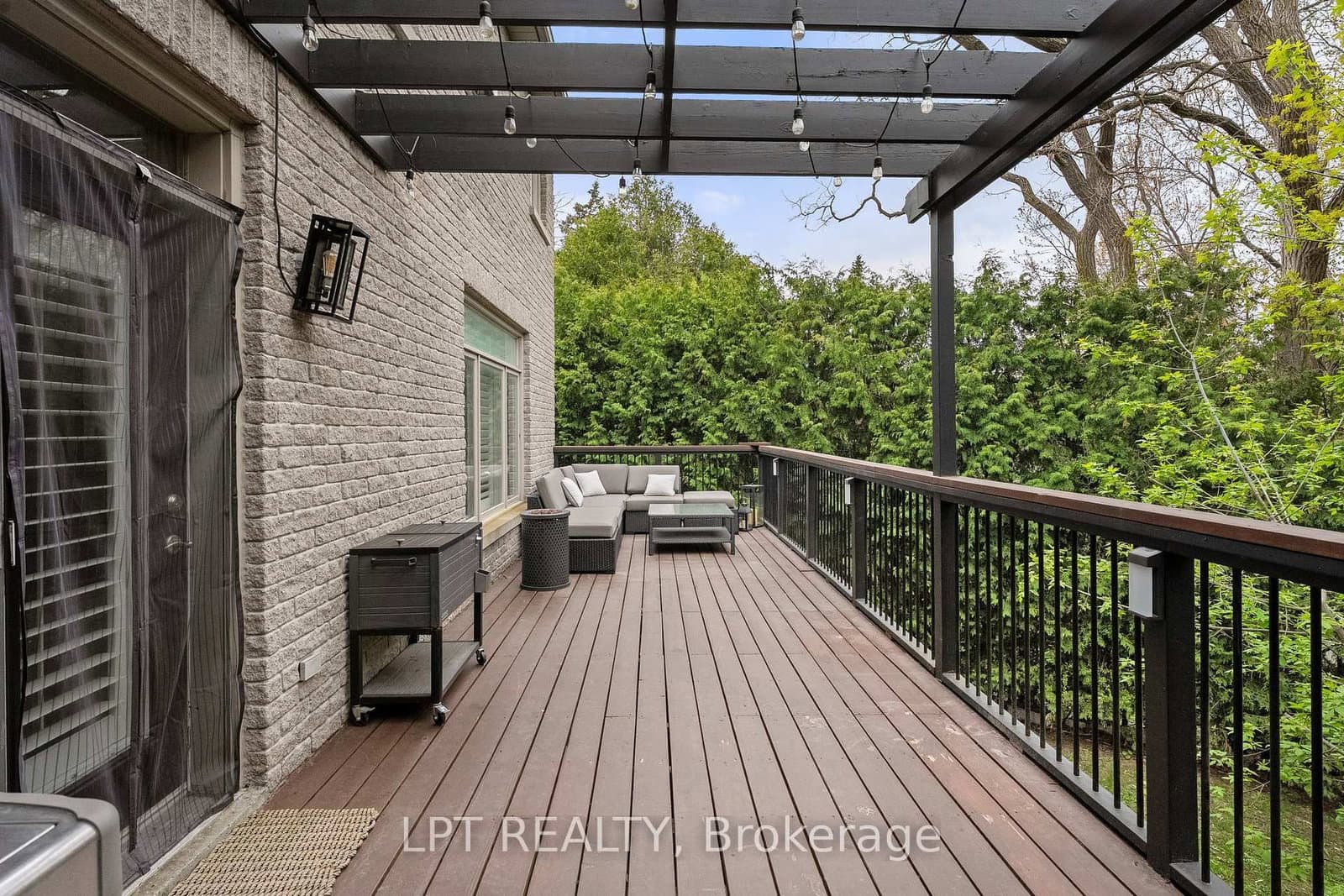 112 Tyler Street thumbnail 18