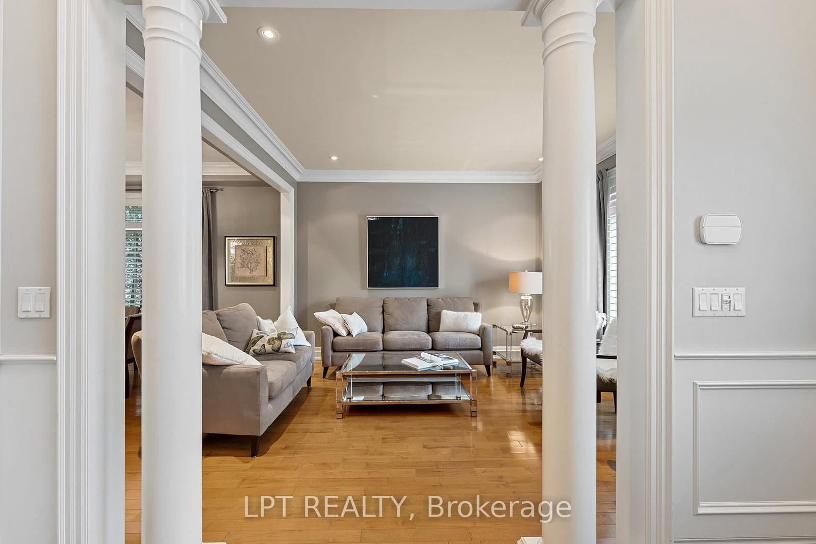 112 Tyler Street thumbnail 8