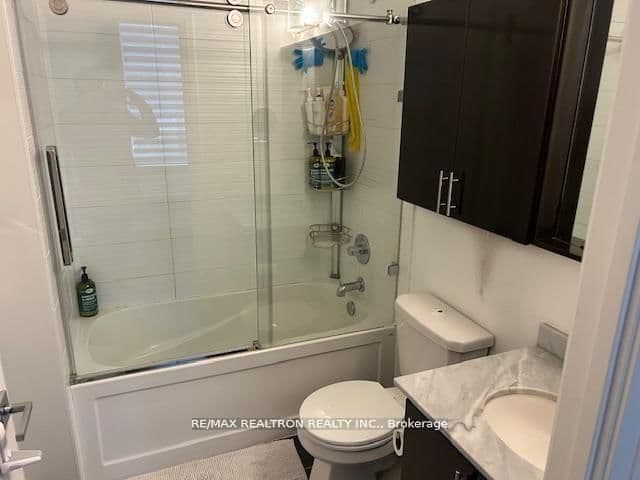 75 North Park Road, Unit 105 thumbnail 9