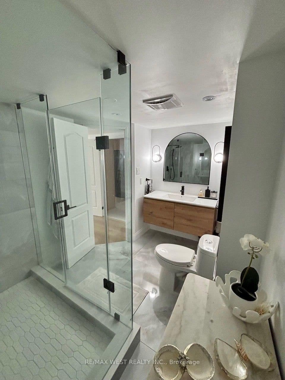7 Townsgate Drive, Unit 1408 thumbnail 10