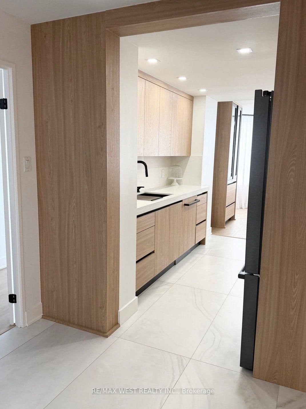 7 Townsgate Drive, Unit 1408 thumbnail 21