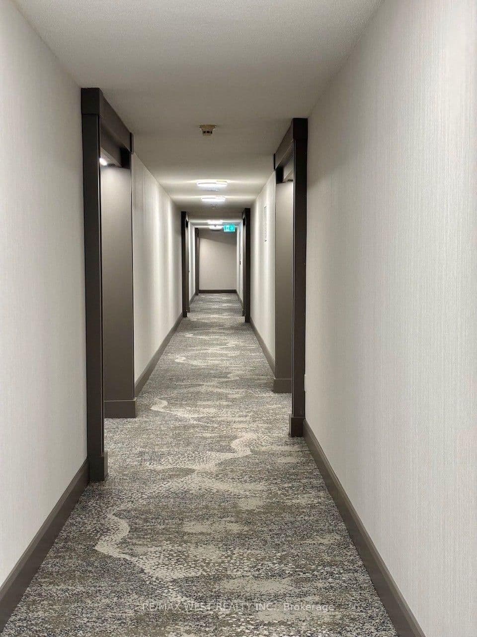 7 Townsgate Drive, Unit 1408 thumbnail 8