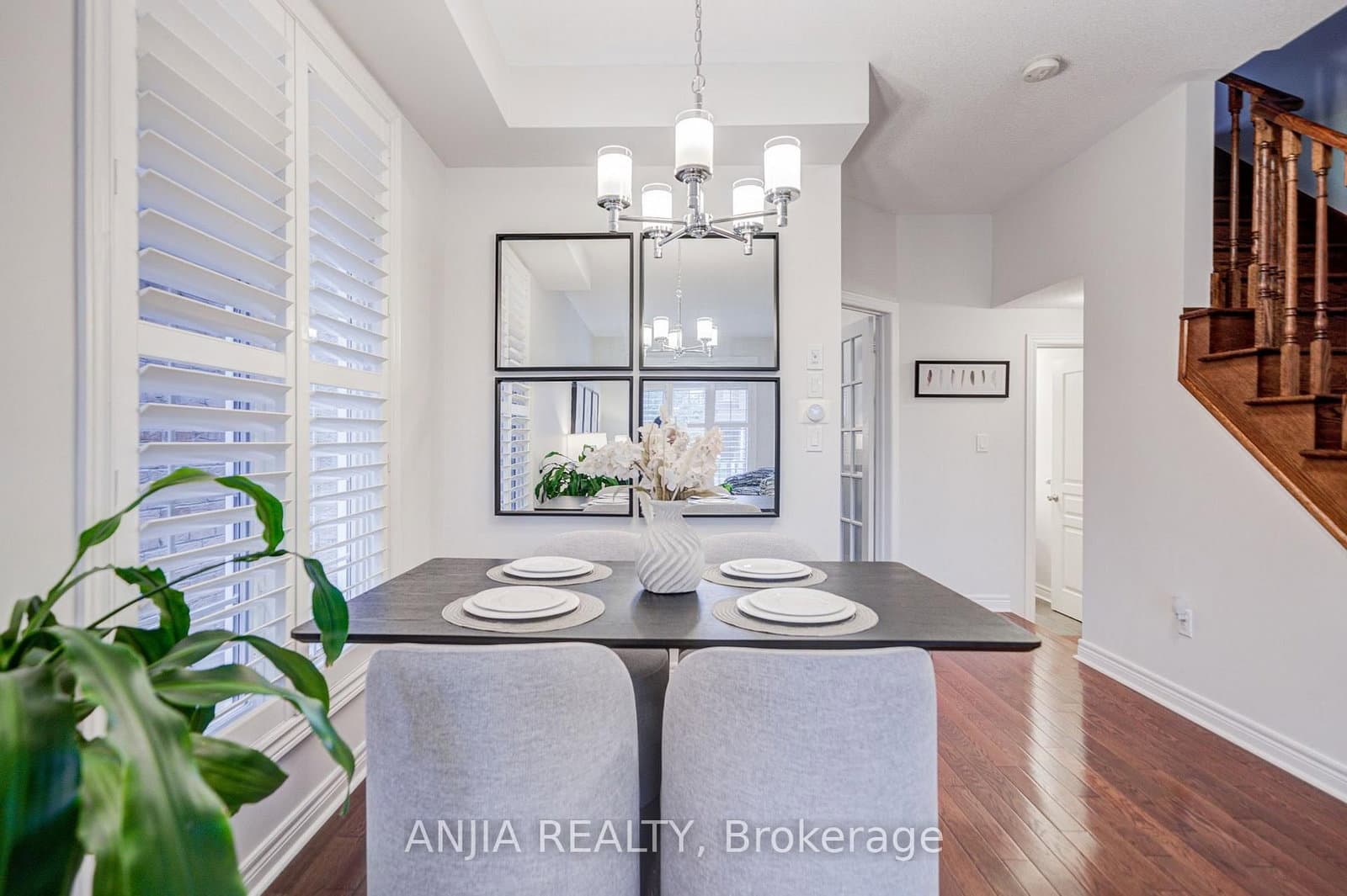 2406 Bur Oak Avenue thumbnail 10
