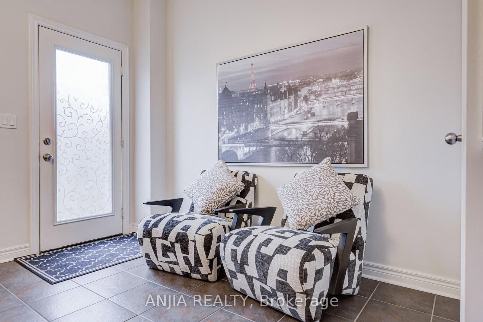 2406 Bur Oak Avenue thumbnail 17