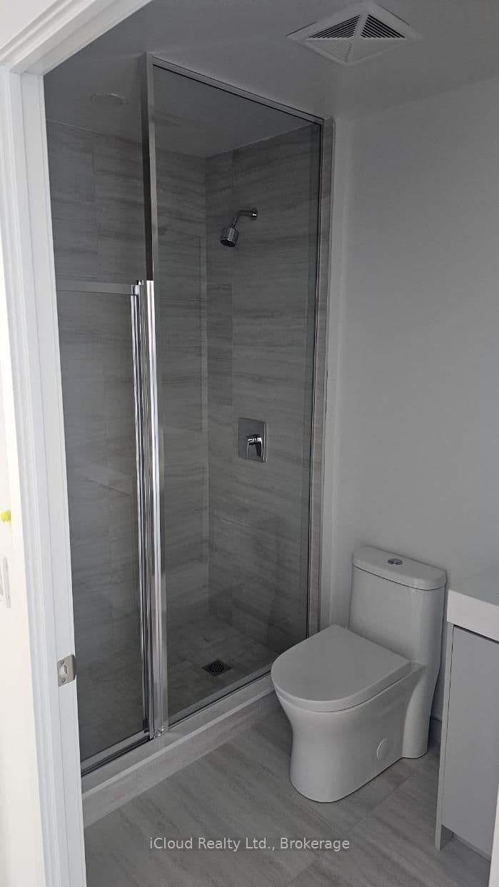 498 Caldari Road, Unit 2423 thumbnail 2