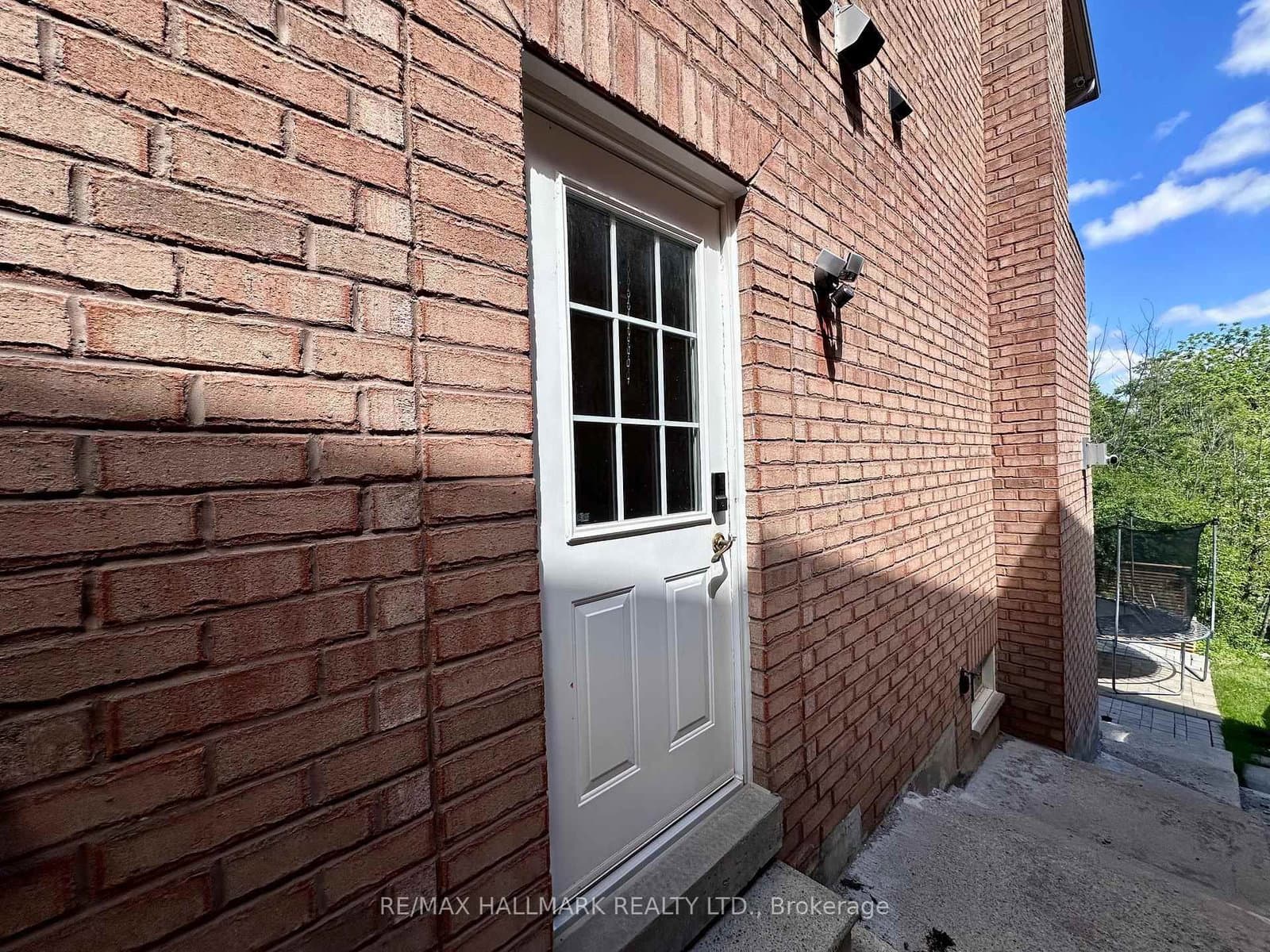 91 Greenbank Drive, Unit Bsmt thumbnail 3
