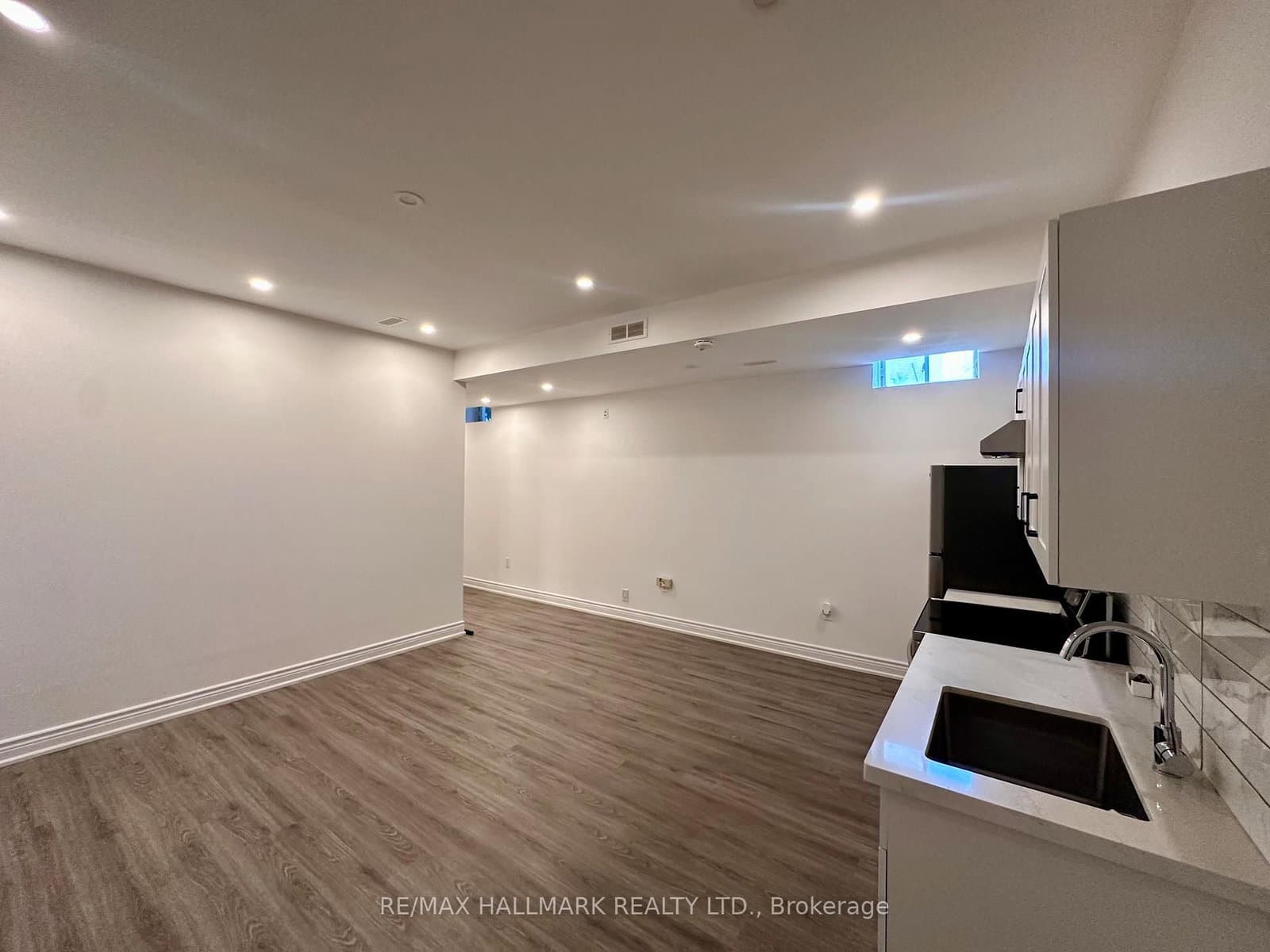 91 Greenbank Drive, Unit Bsmt thumbnail 4