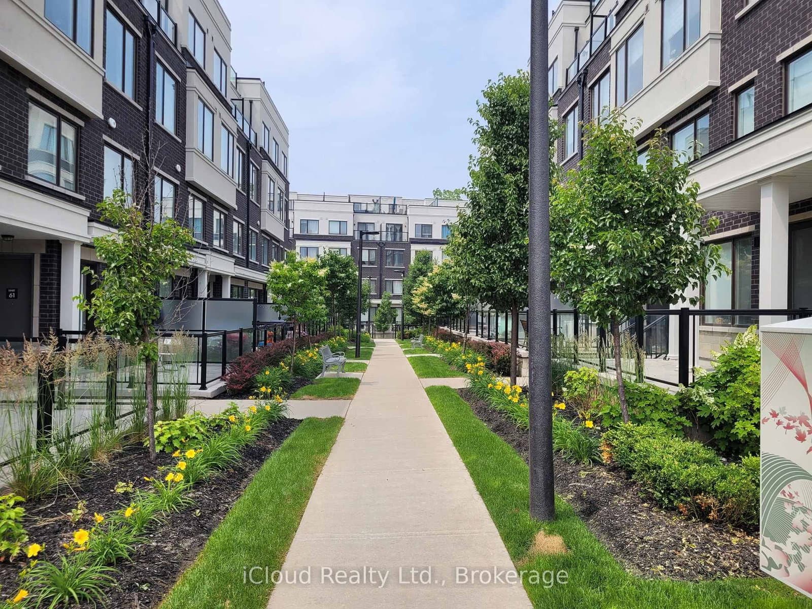 300 Alex Gardner Circle, Unit 55 thumbnail 2