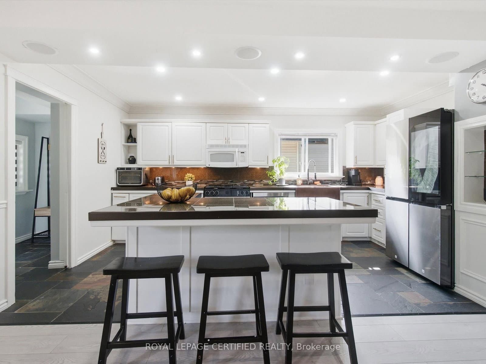 288 Irene Drive thumbnail 7