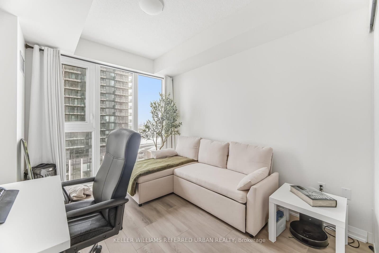 9000 Jane Street, Unit 1115 thumbnail 6