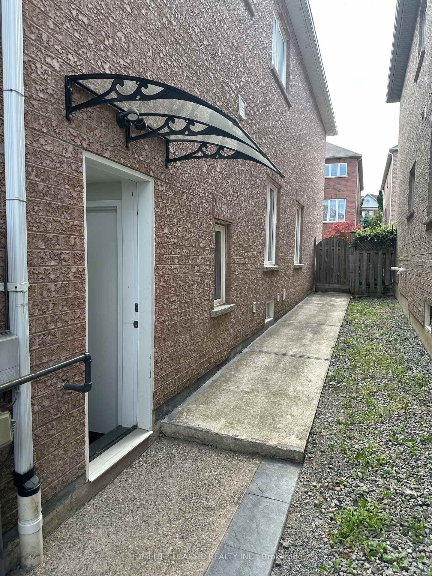 658 Grand Trunk Avenue, Unit BSMNT thumbnail 2
