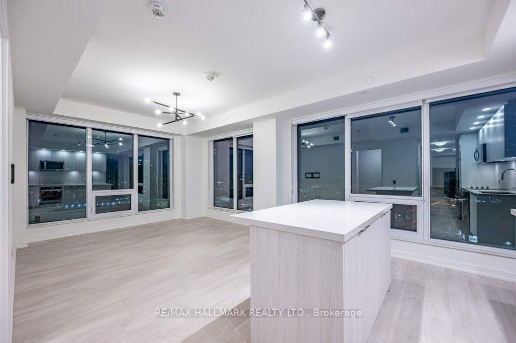 8868 Yonge Street, Unit 1507E thumbnail 5
