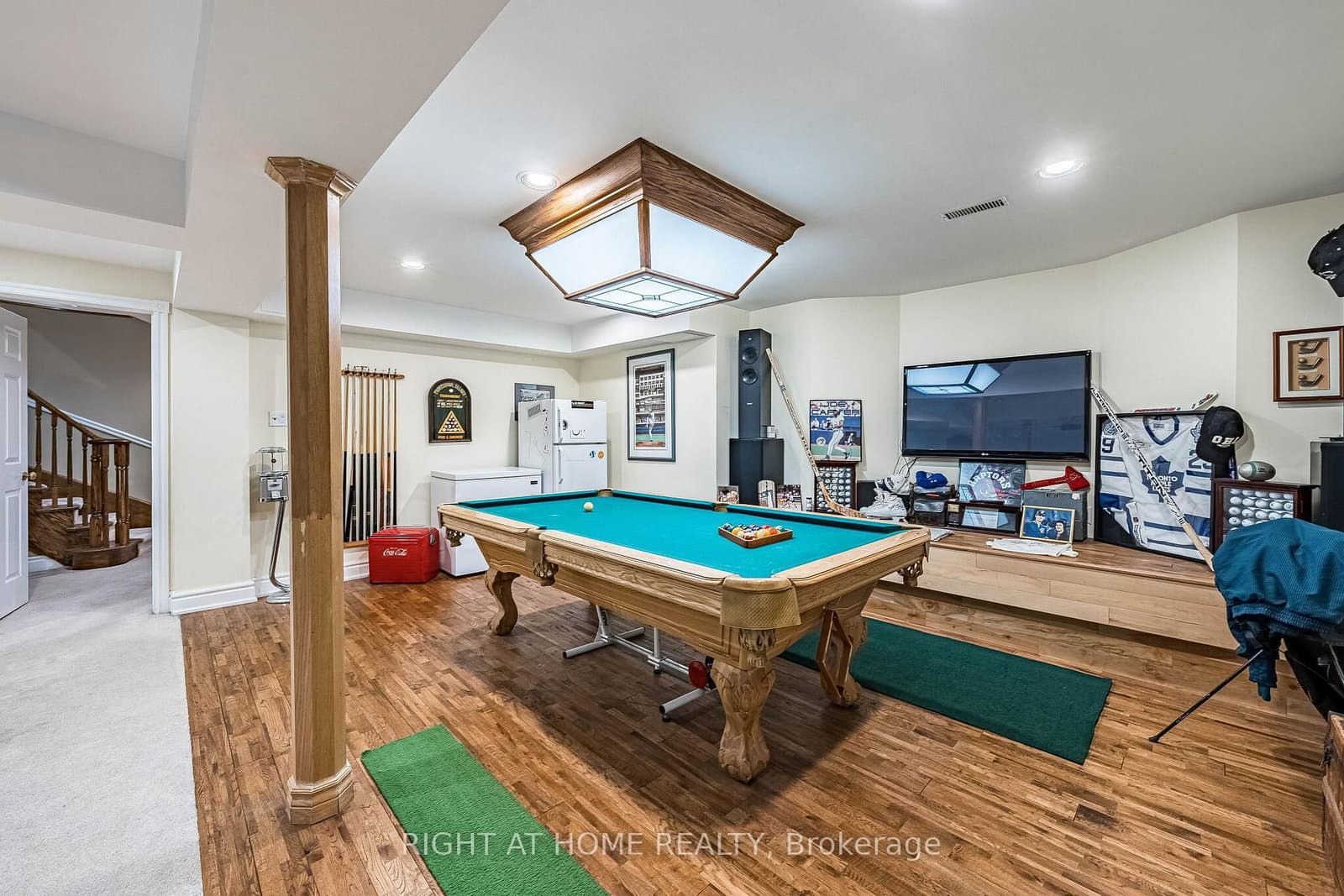 9 Glenridge Drive thumbnail 32