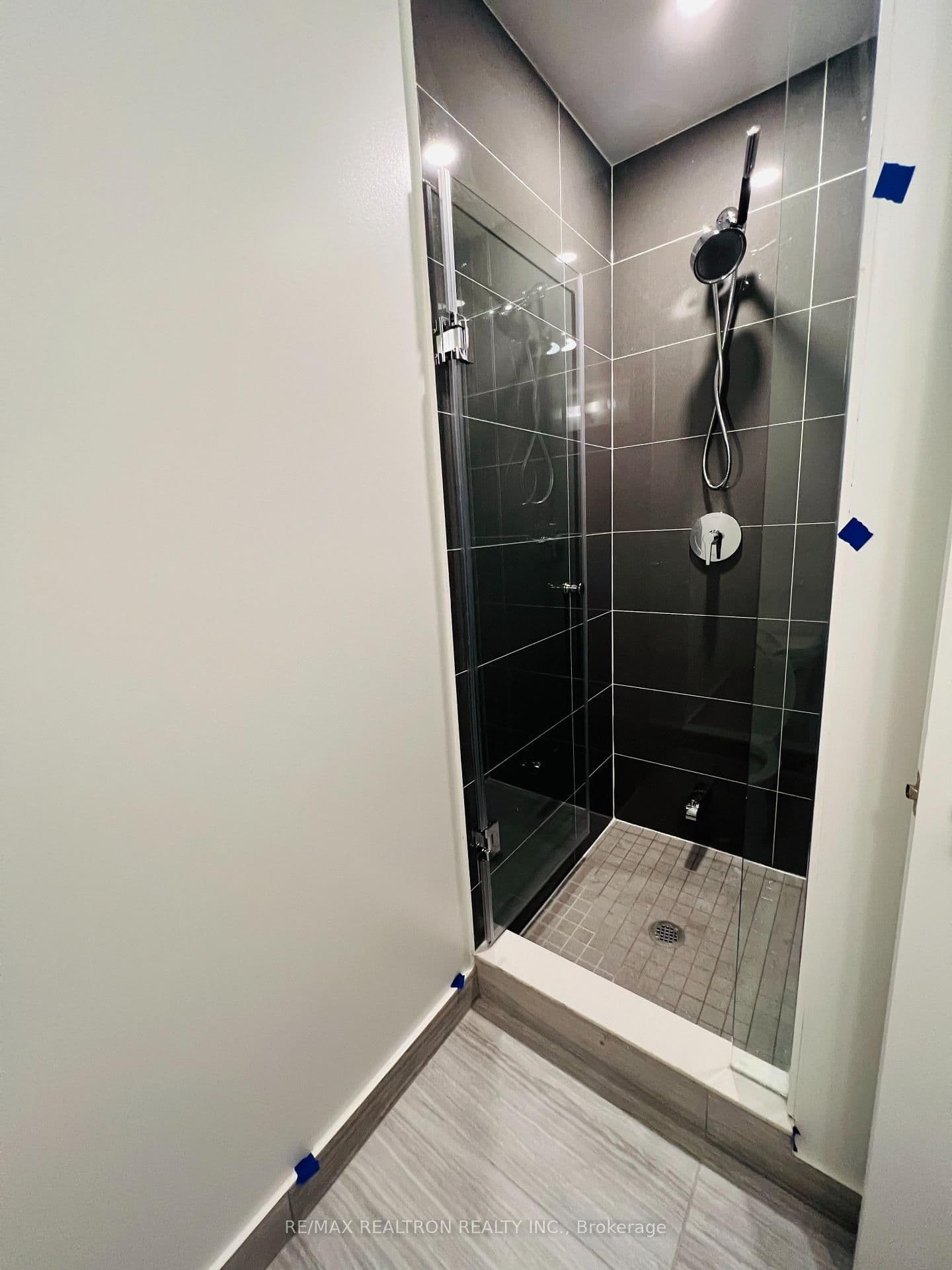 105 Oneida Crescent, Unit 904 thumbnail 7