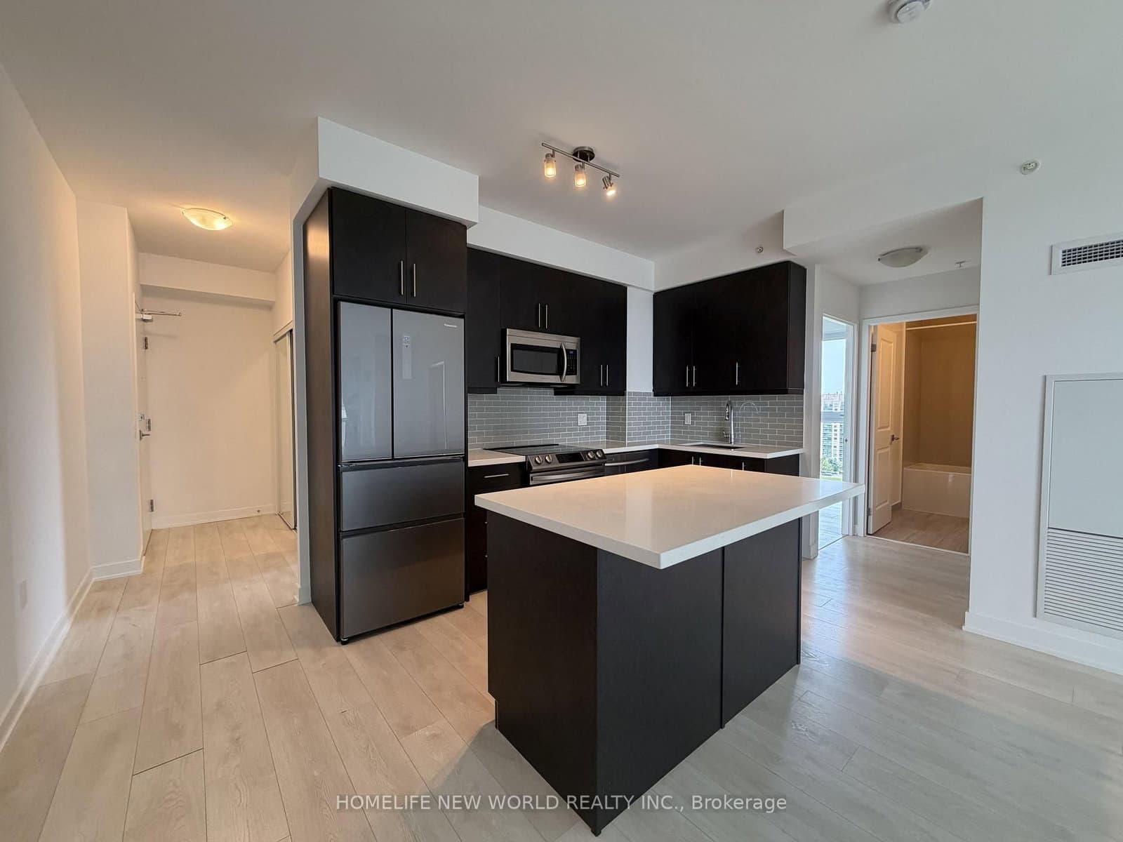 75 Oneida Crescent, Unit 1210 thumbnail 5