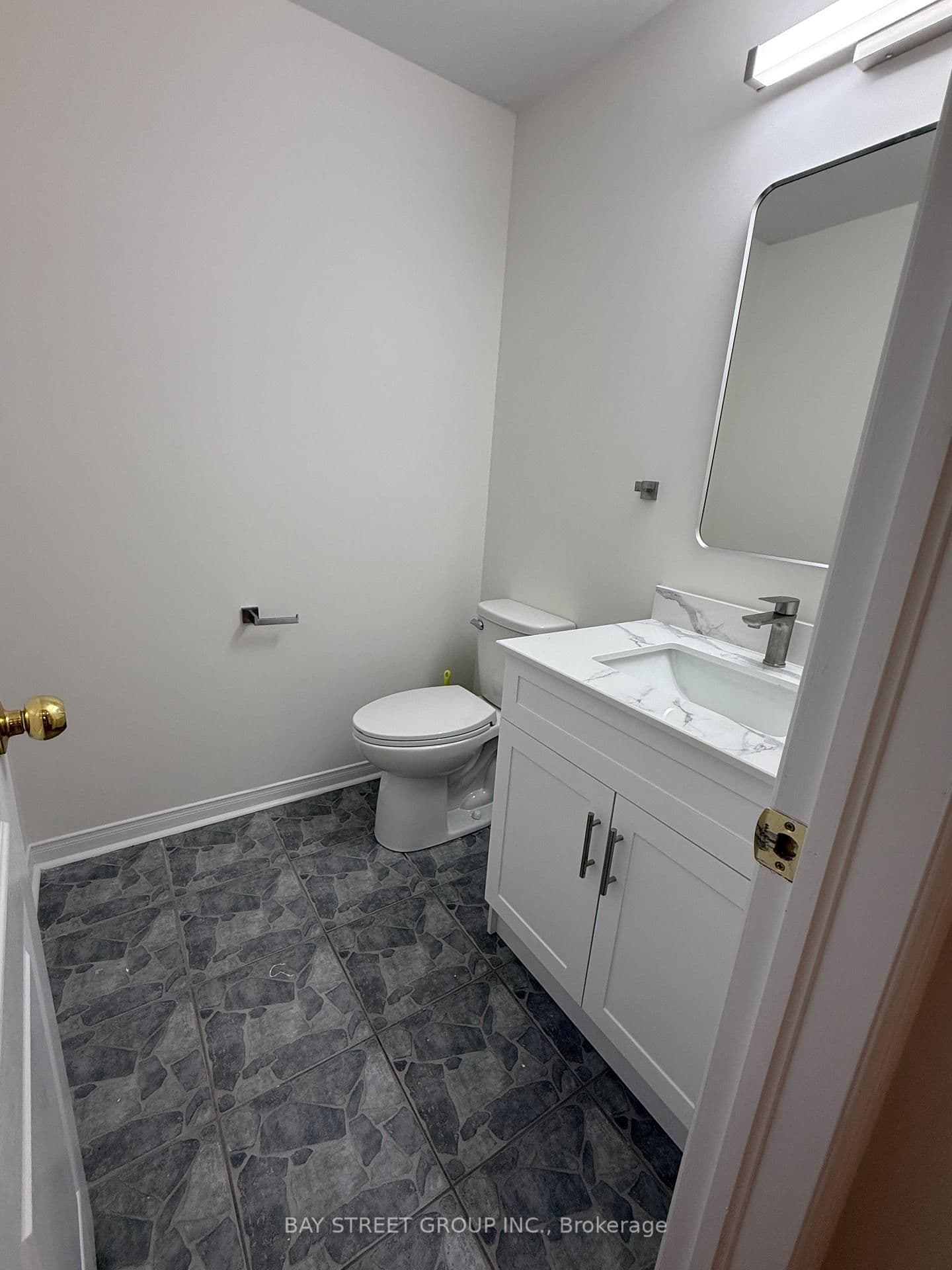 39 Emery Hill Boulevard thumbnail 17