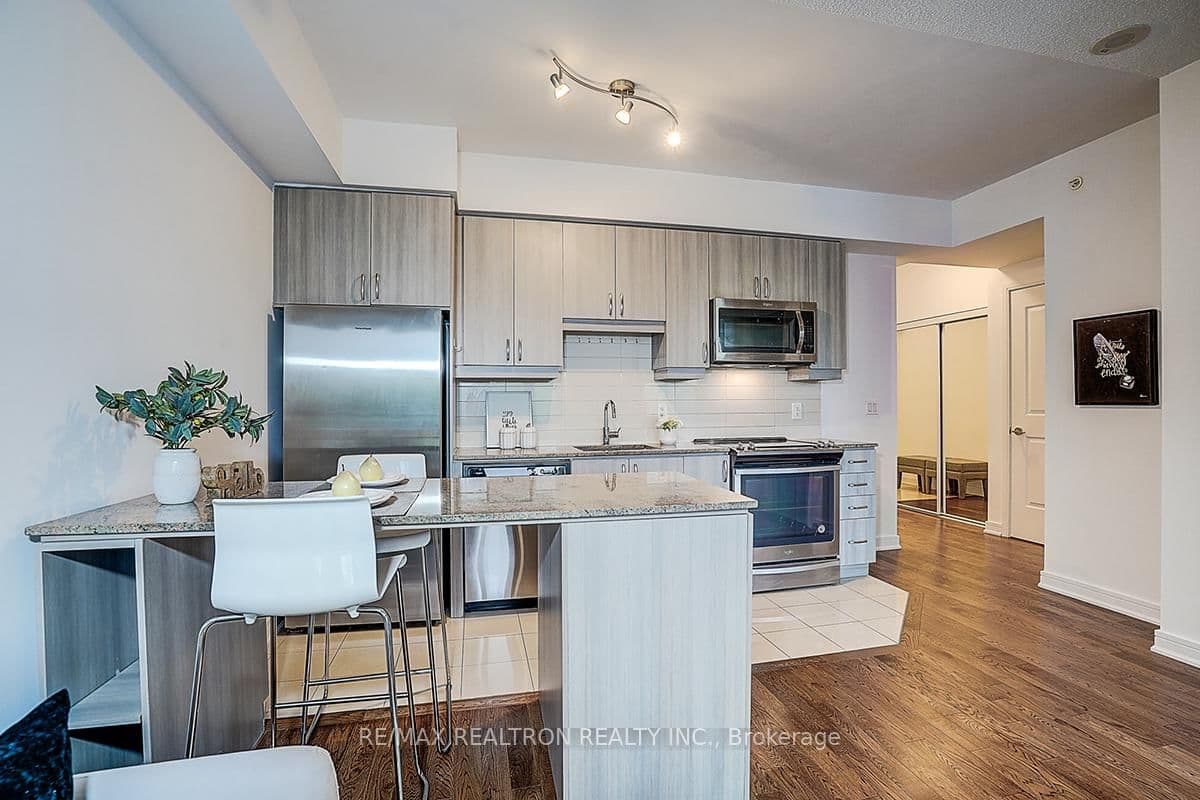 9191 Yonge Street, Unit SW 321 thumbnail 14