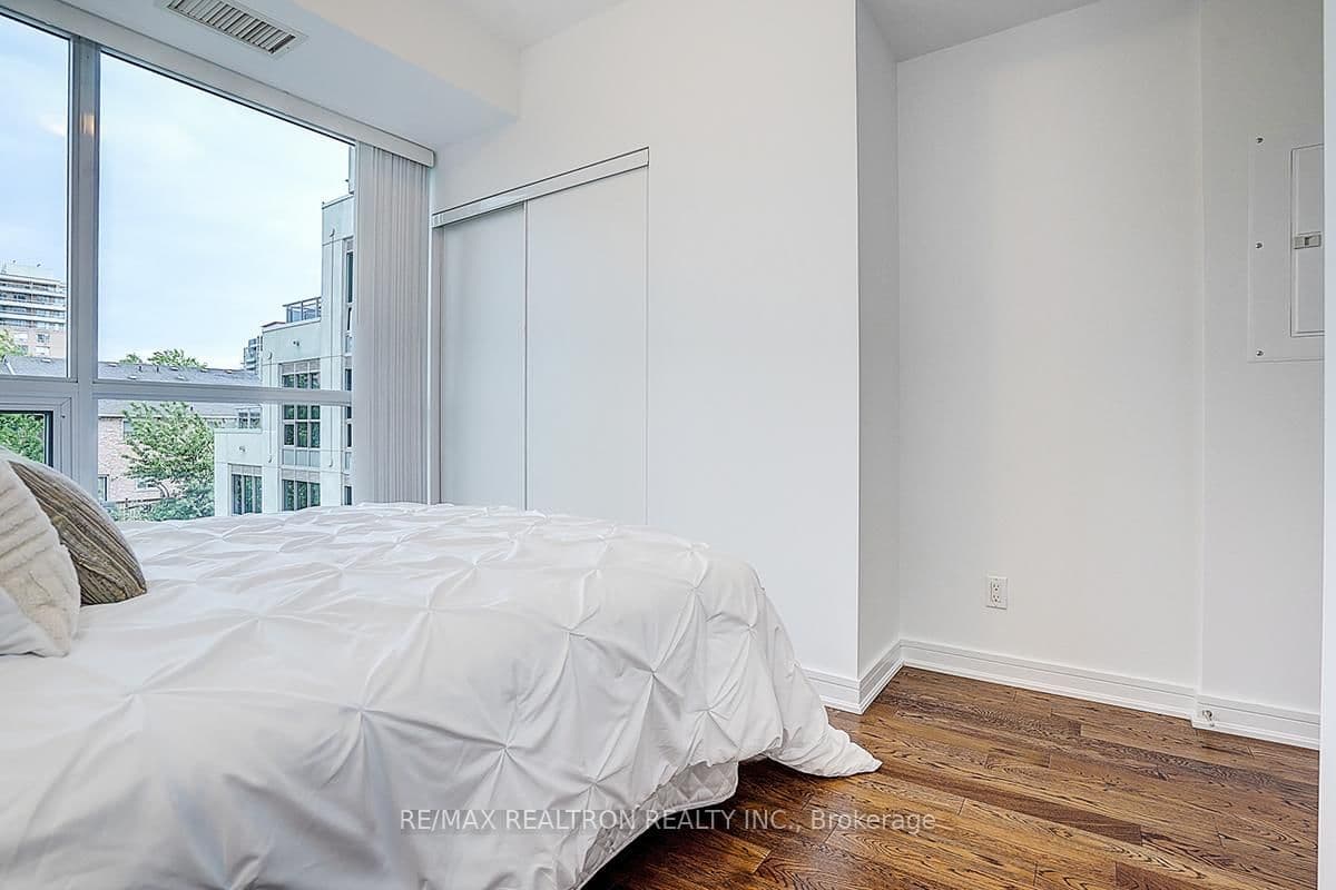 9191 Yonge Street, Unit SW 321 thumbnail 24