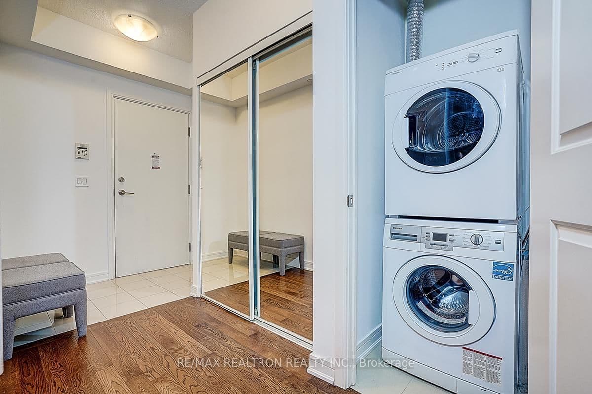 9191 Yonge Street, Unit SW 321 thumbnail 9