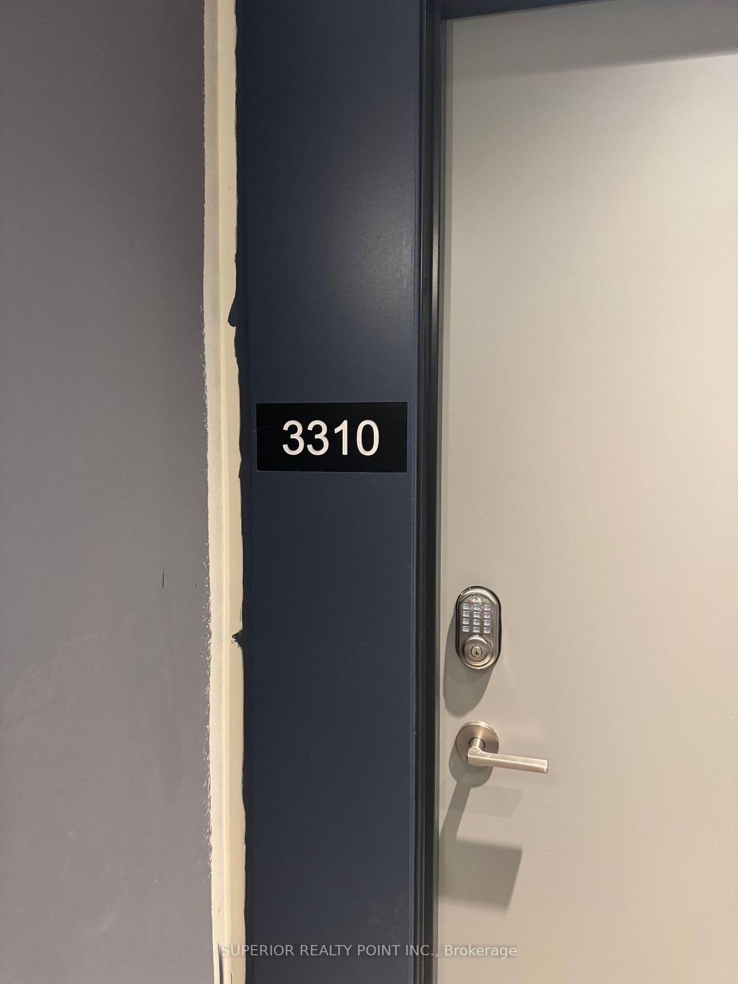 30 Upper Mall Way, Unit 3310 thumbnail 3