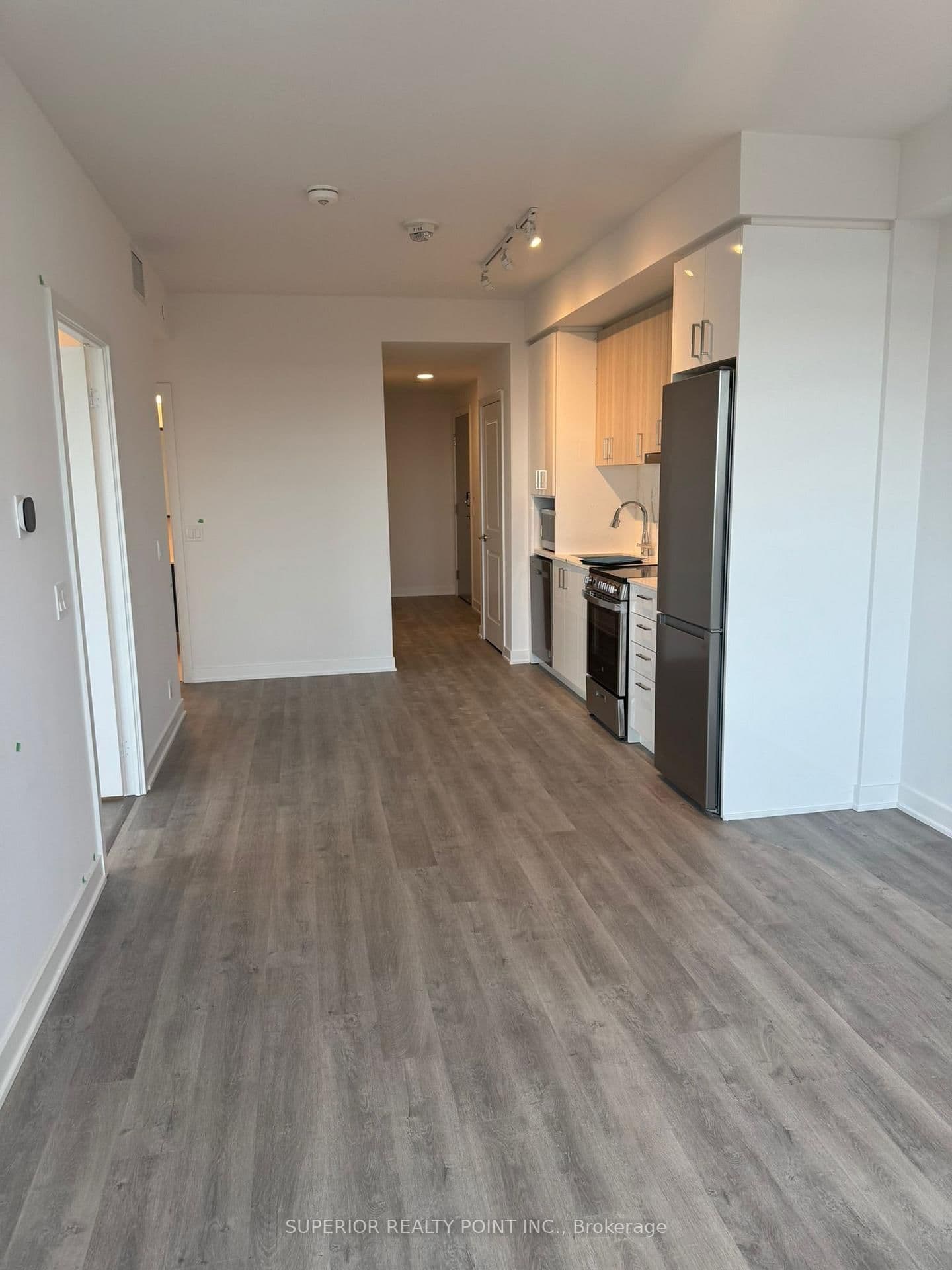 30 Upper Mall Way, Unit 3310 thumbnail 6