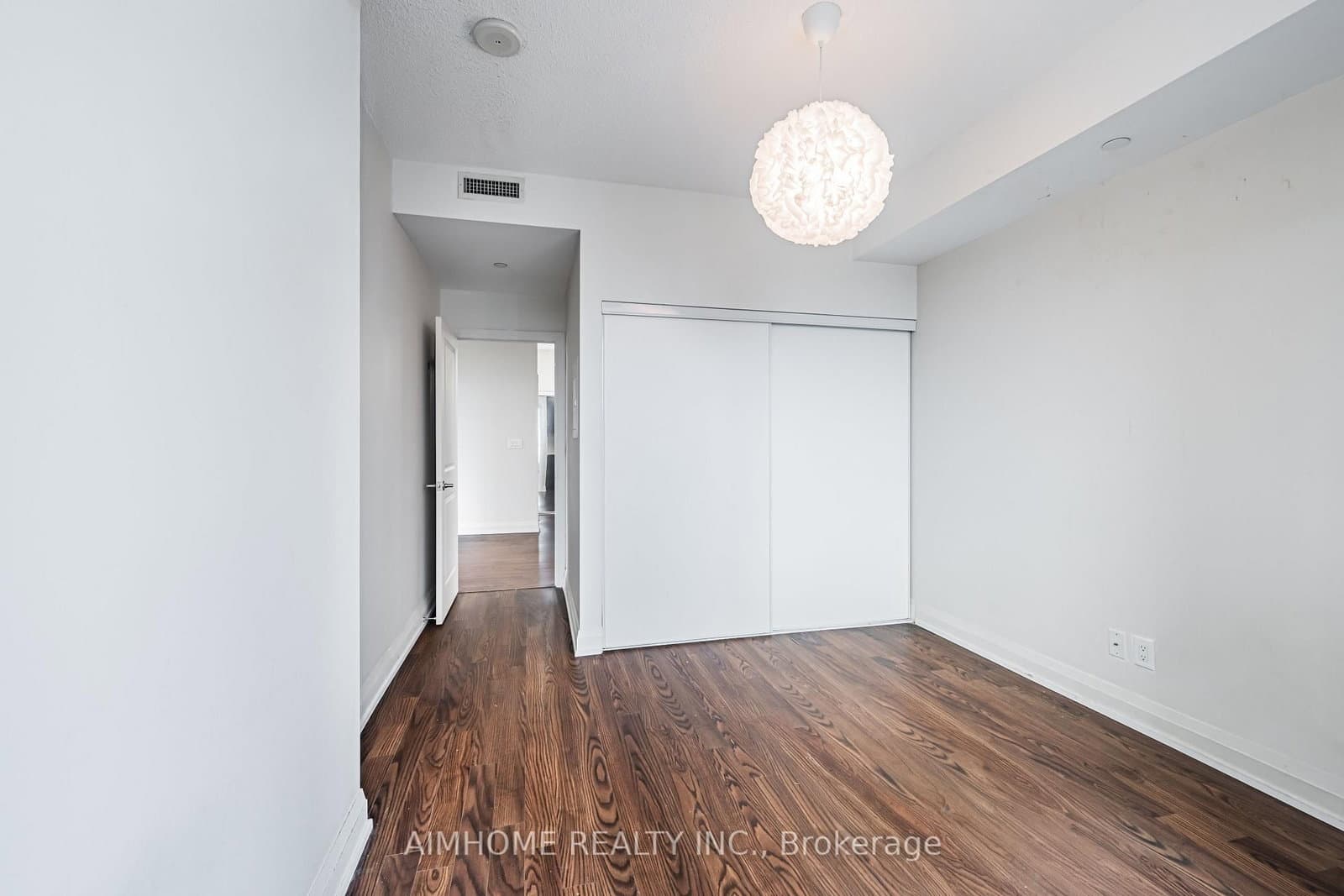 7171 Yonge Street, Unit 1115 thumbnail 18