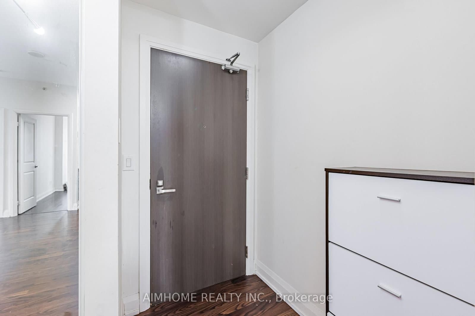 7171 Yonge Street, Unit 1115 thumbnail 3