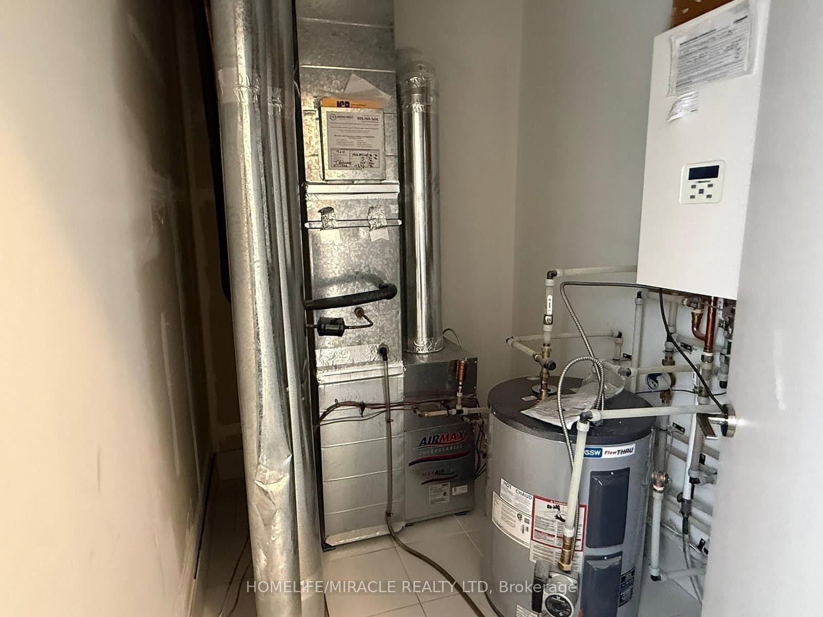 2 Steckley House Lane, Unit 924 thumbnail 12