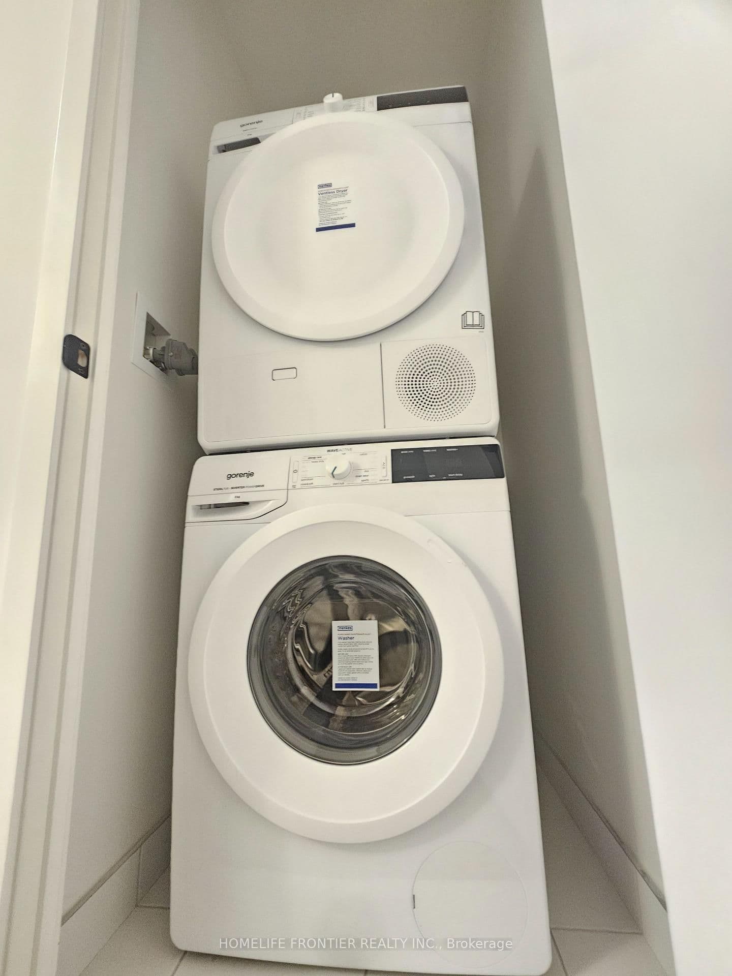 8 Interchange Way, Unit 902 thumbnail 10