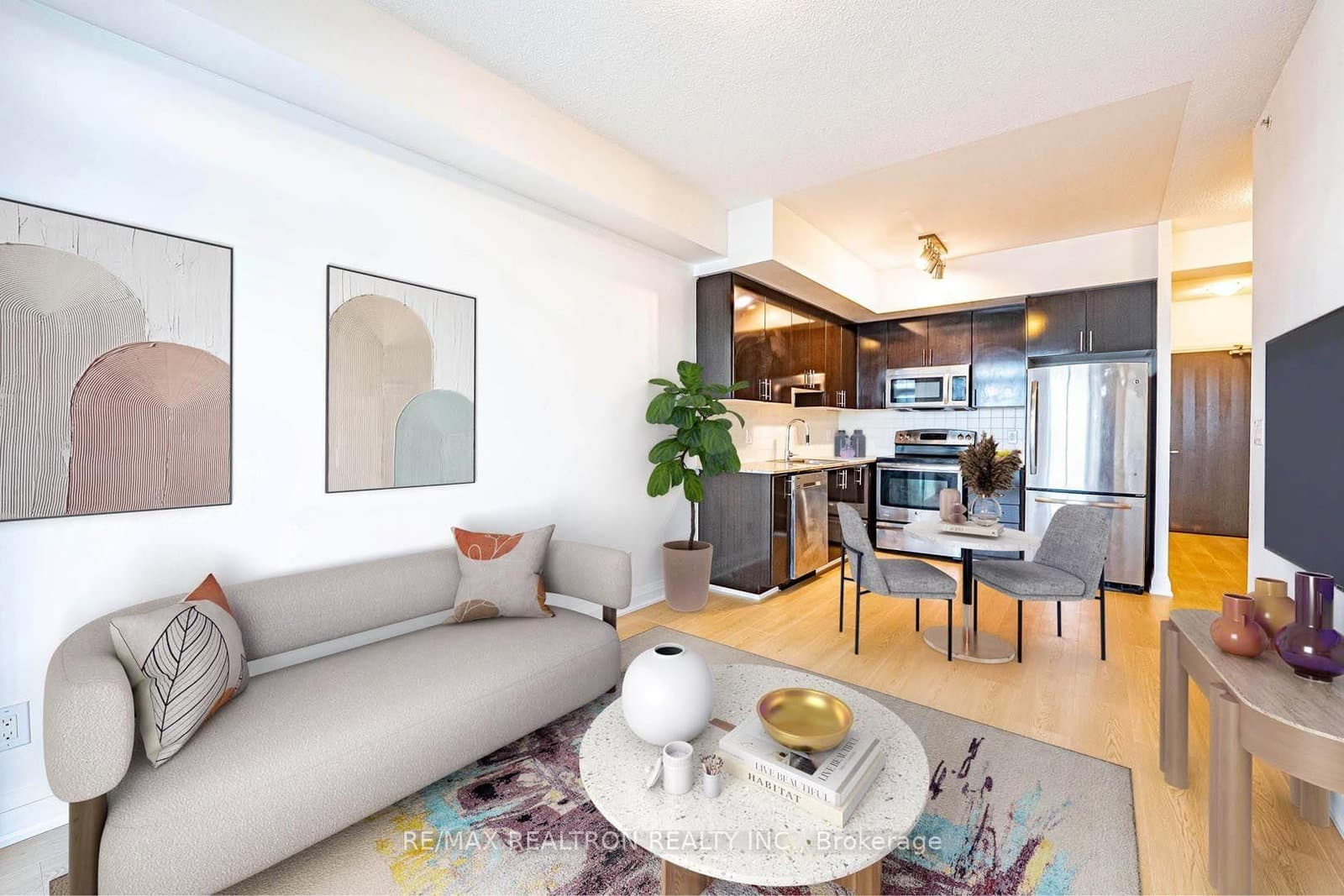 7161 Yonge Street, Unit 418 thumbnail 5