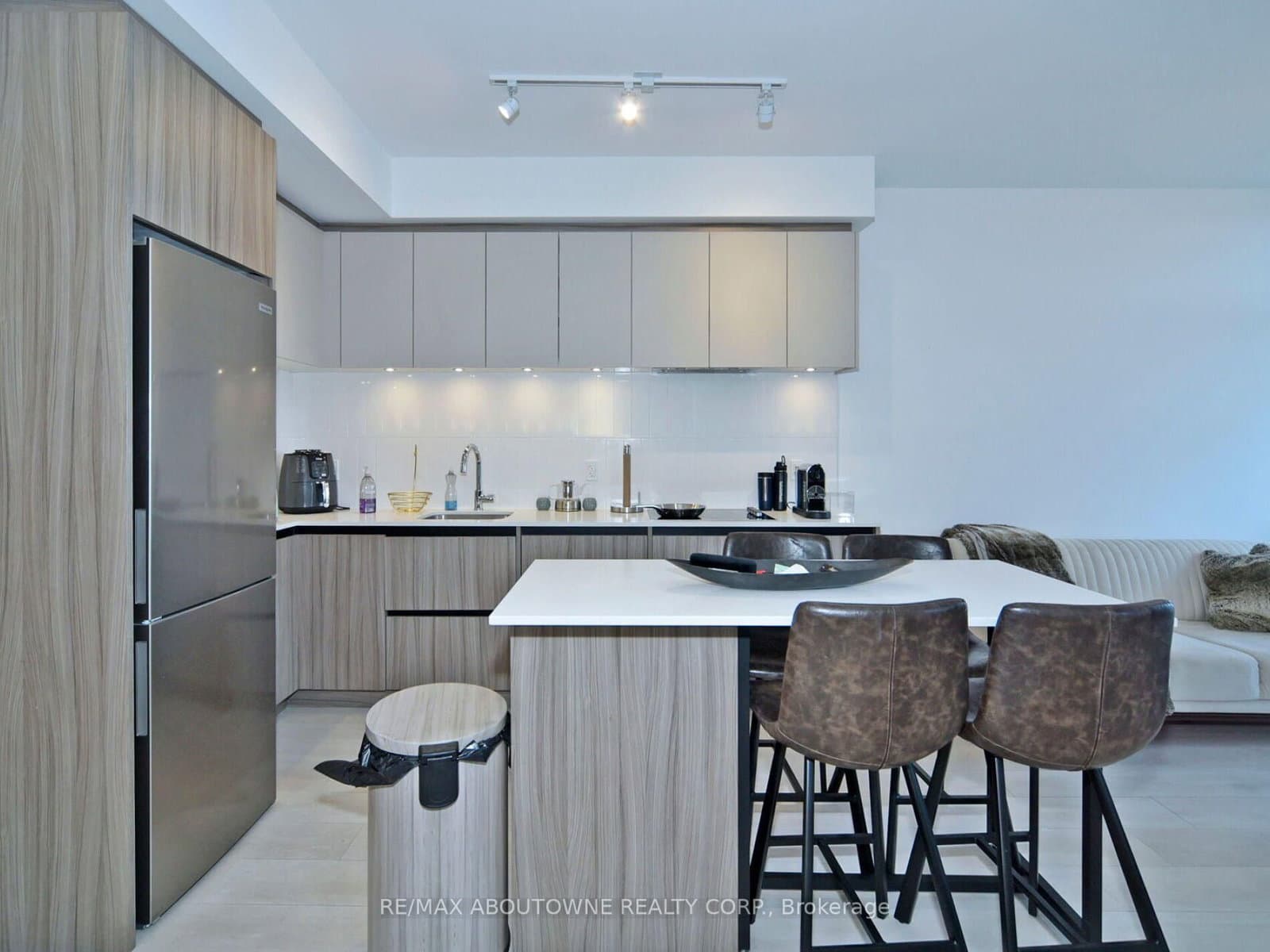7950 Bathurst Street, Unit 613 thumbnail 23