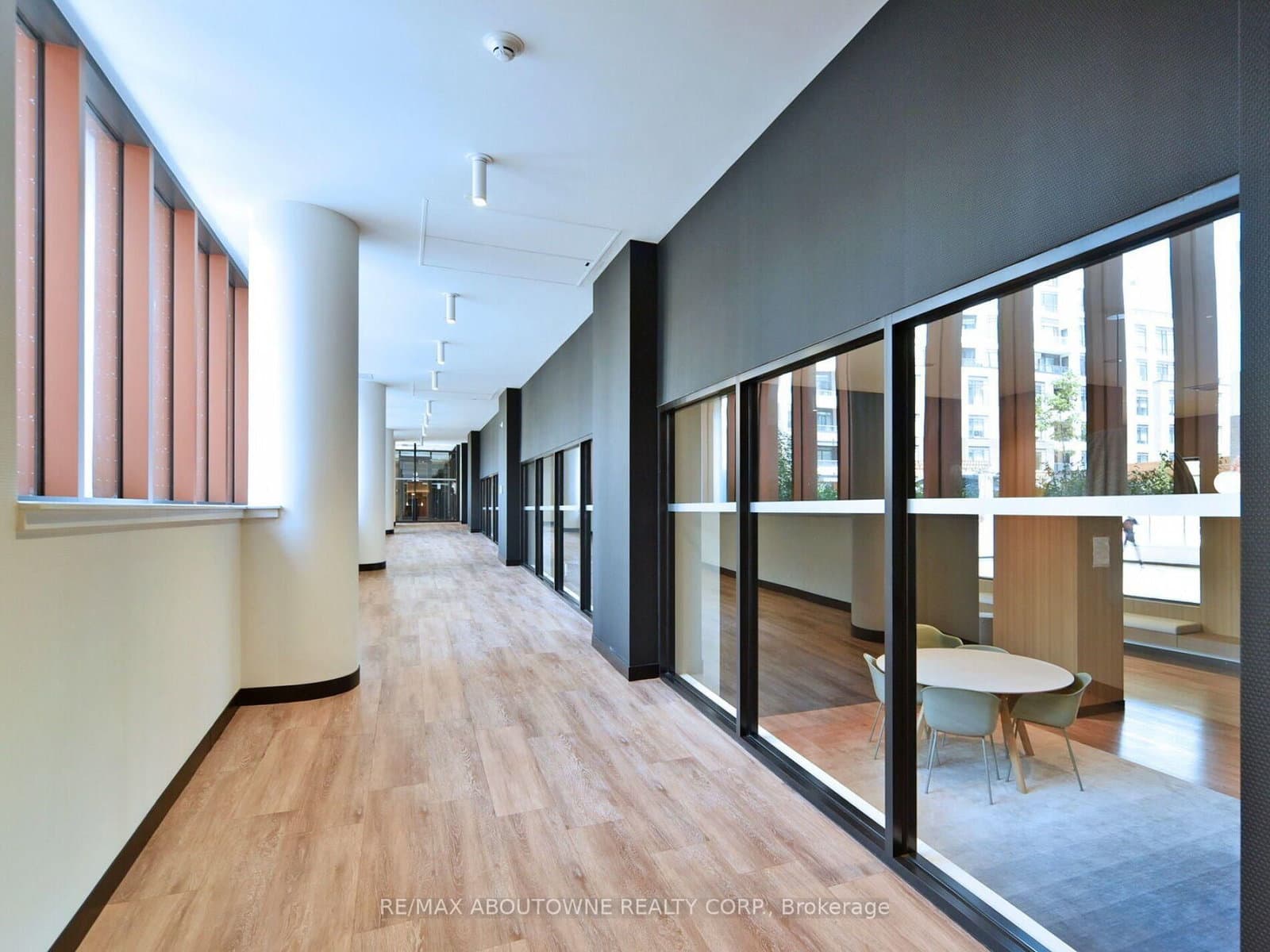 7950 Bathurst Street, Unit 613 thumbnail 42