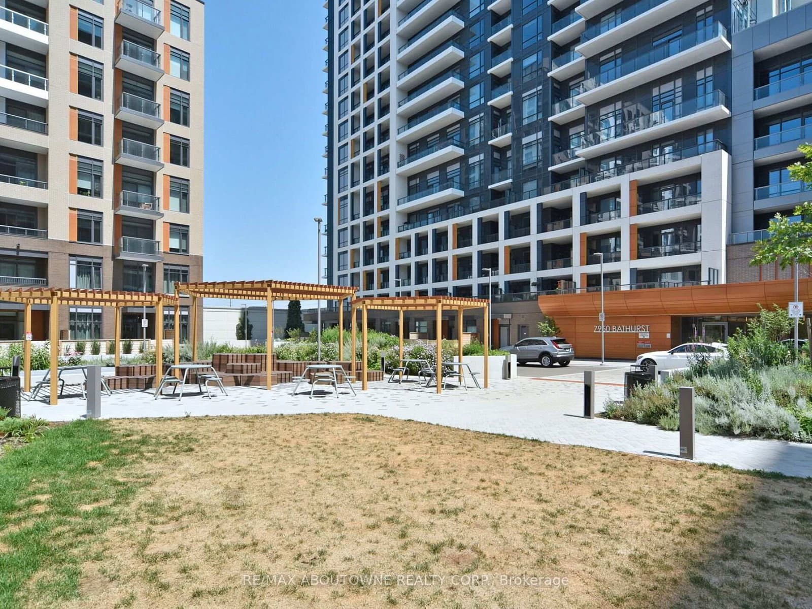 7950 Bathurst Street, Unit 613 thumbnail 46