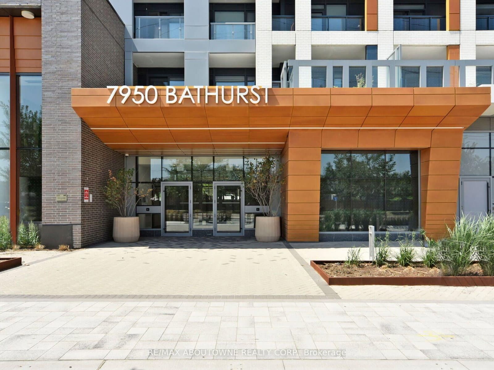 7950 Bathurst Street, Unit 613 thumbnail 5