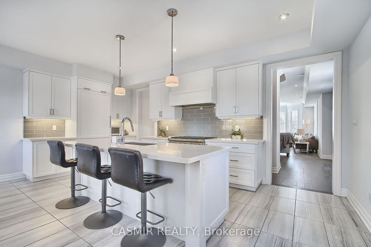 9873 Keele Street thumbnail 10