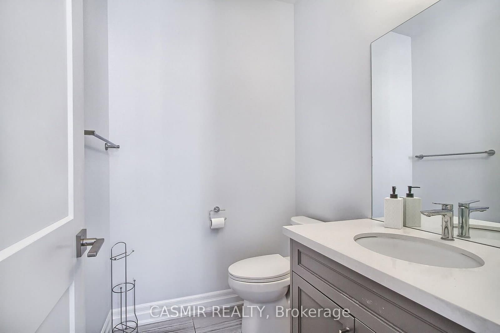 9873 Keele Street thumbnail 22