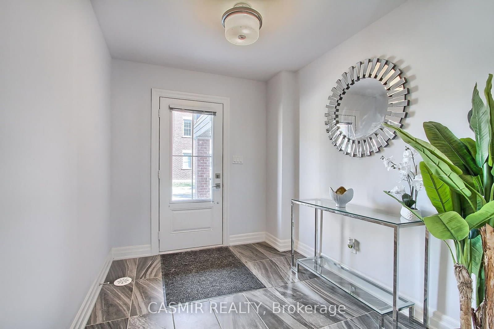 9873 Keele Street thumbnail 4