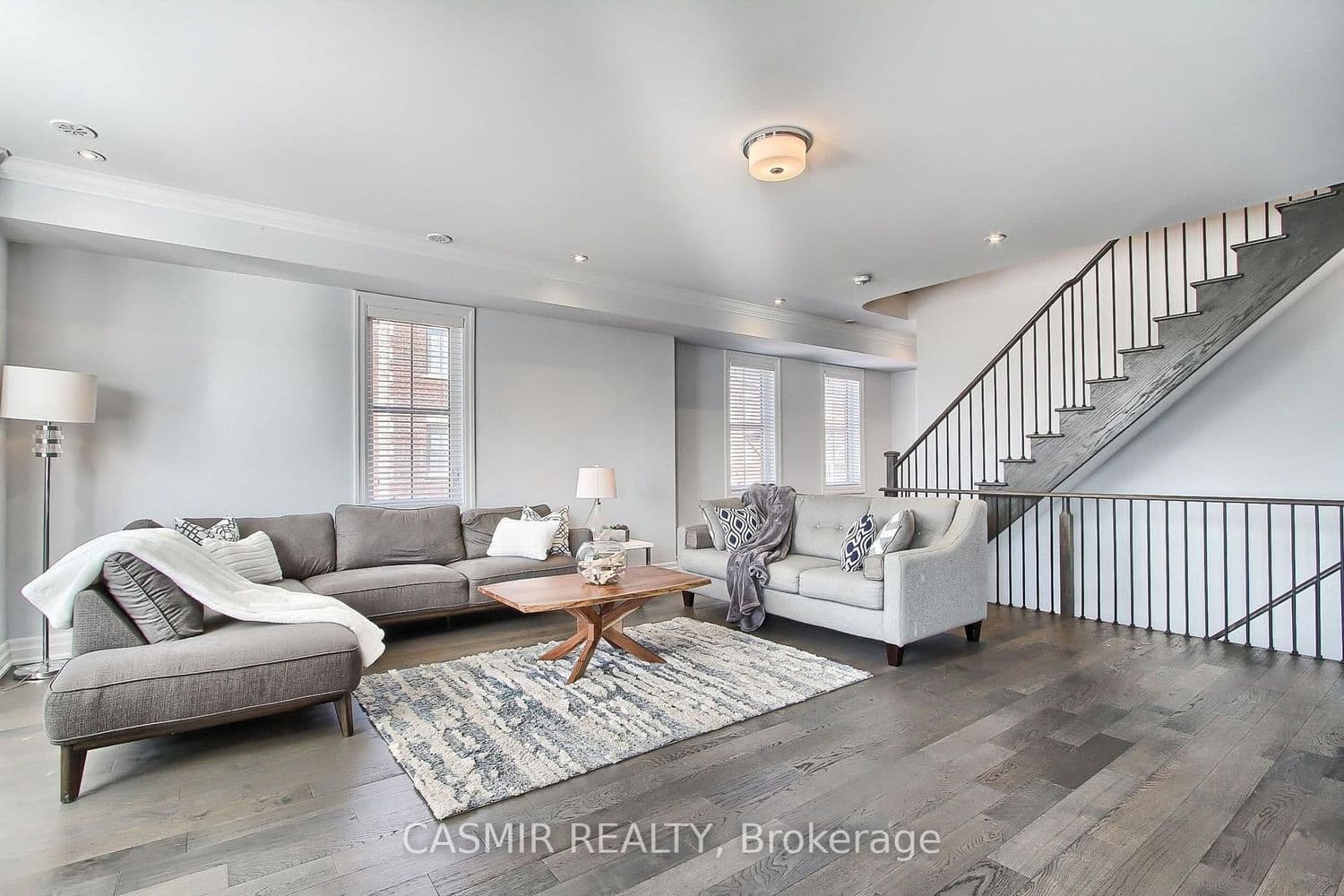 9873 Keele Street thumbnail 7