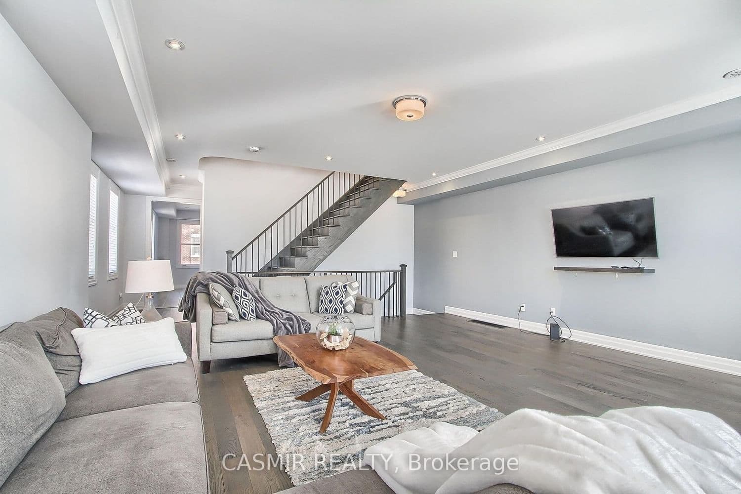 9873 Keele Street thumbnail 8