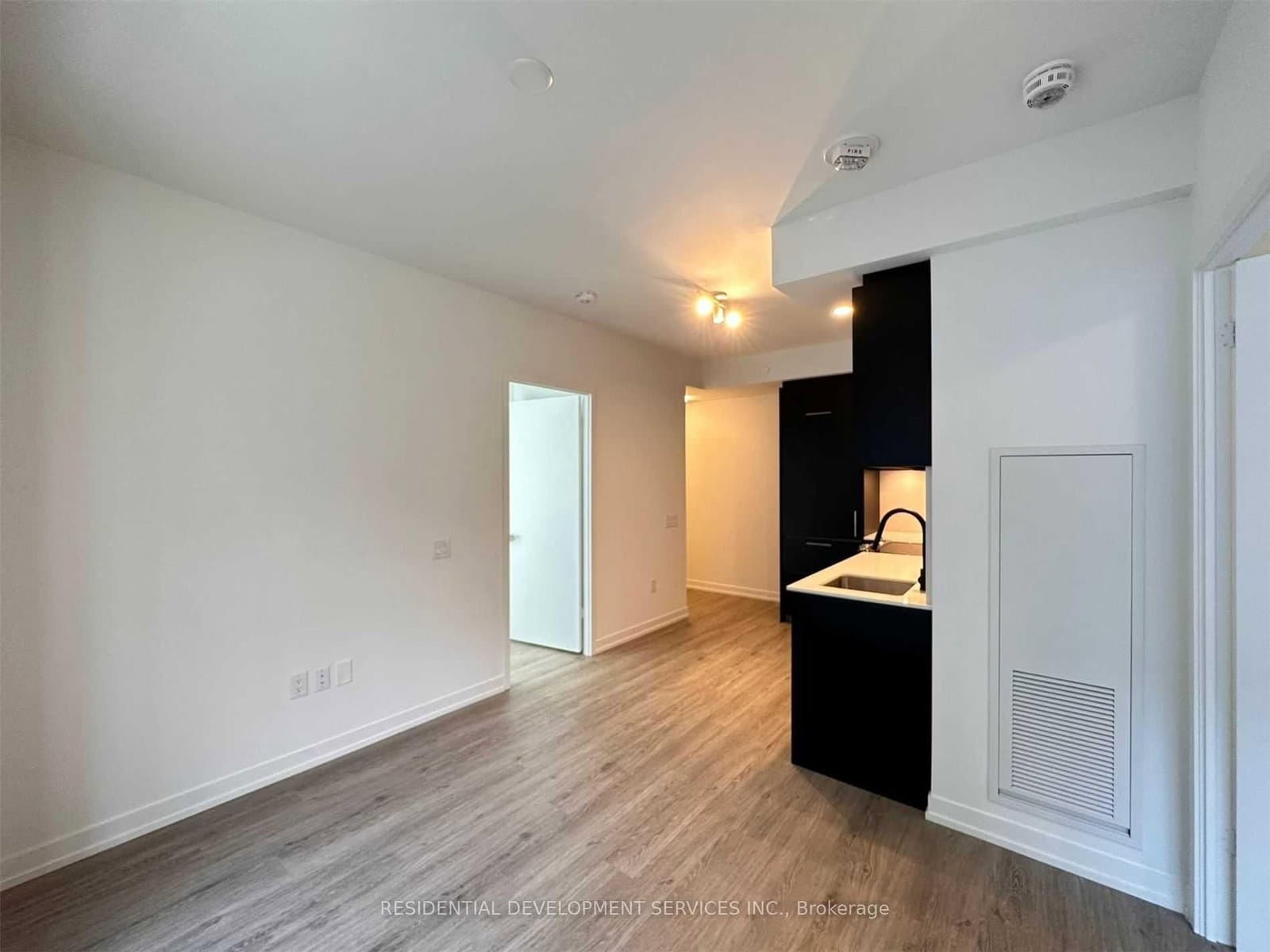 3 Rosewater Street, Unit 207W thumbnail 6