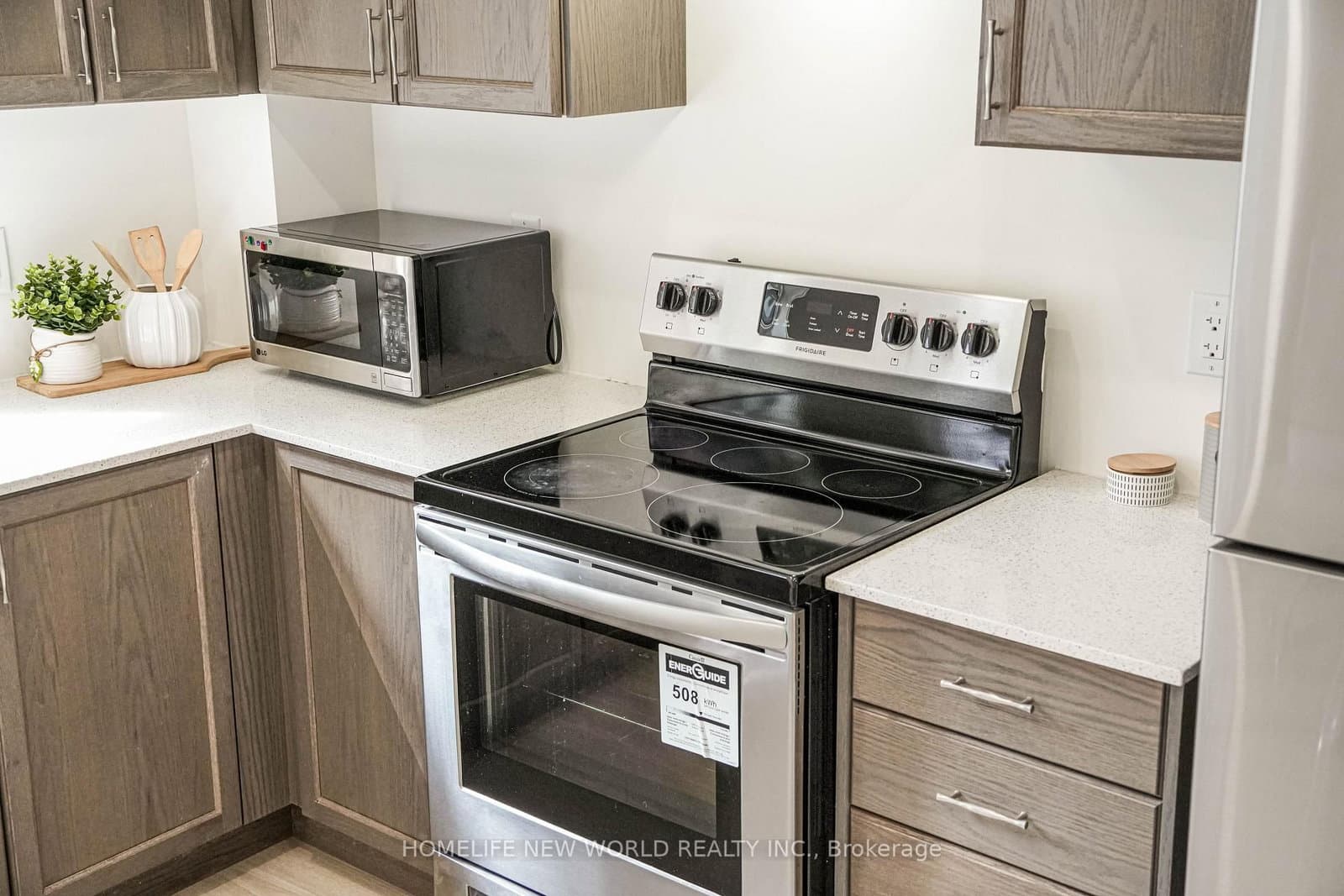 370D Red Maple Road, Unit 99 thumbnail 12