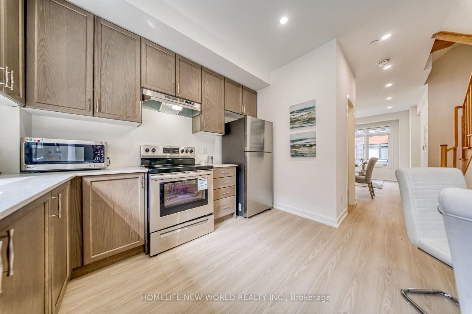 370D Red Maple Road, Unit 99 thumbnail 13