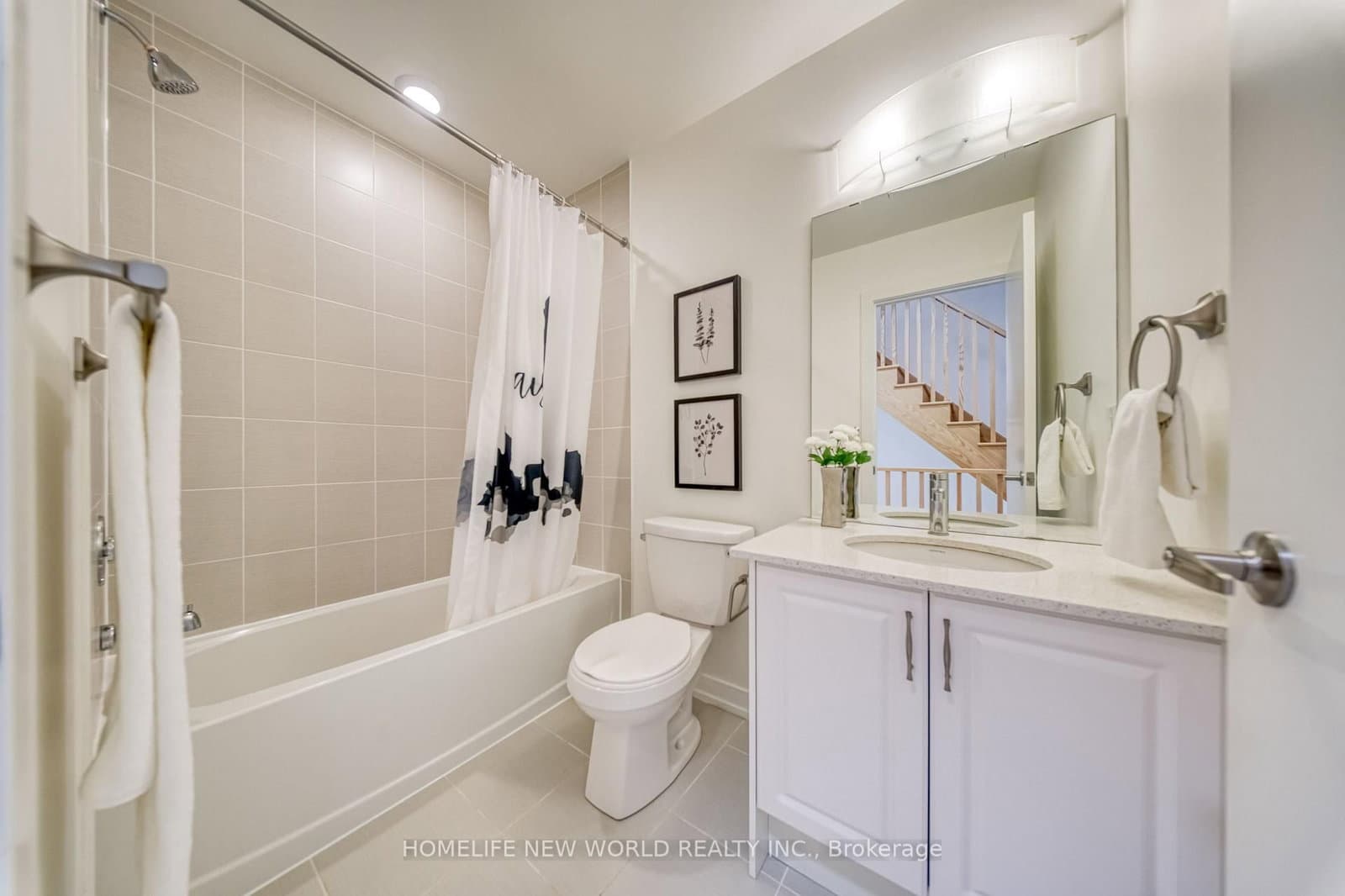 370D Red Maple Road, Unit 99 thumbnail 23
