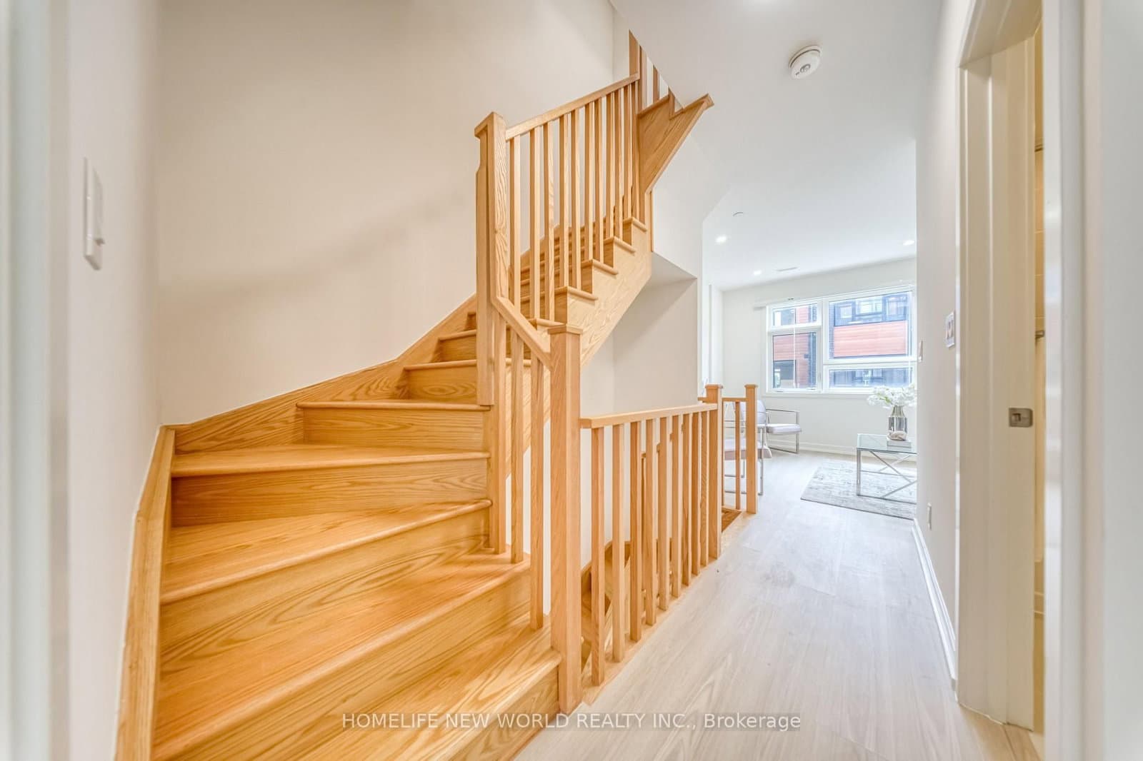 370D Red Maple Road, Unit 99 thumbnail 24