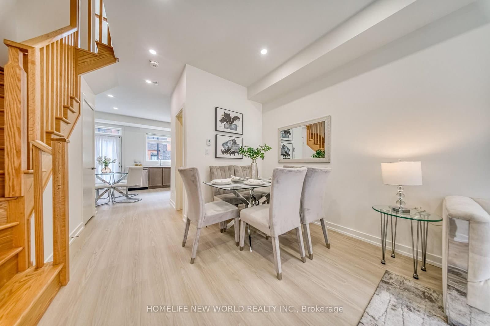 370D Red Maple Road, Unit 99 thumbnail 8