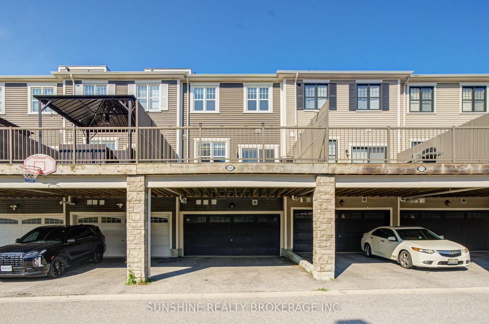 168 Baker Hill Boulevard thumbnail 2