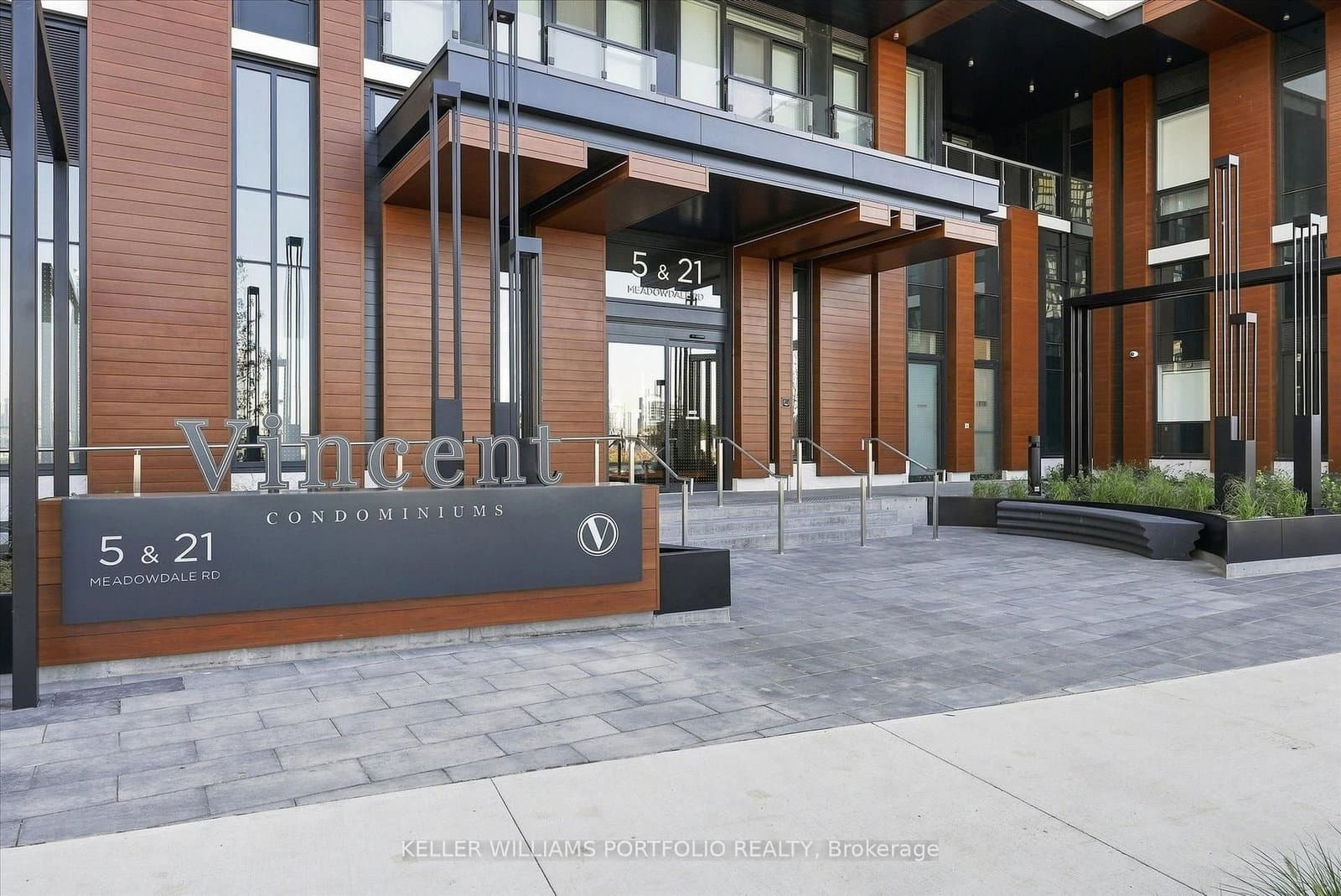 5 Meadowdale Road, Unit 210 thumbnail 2