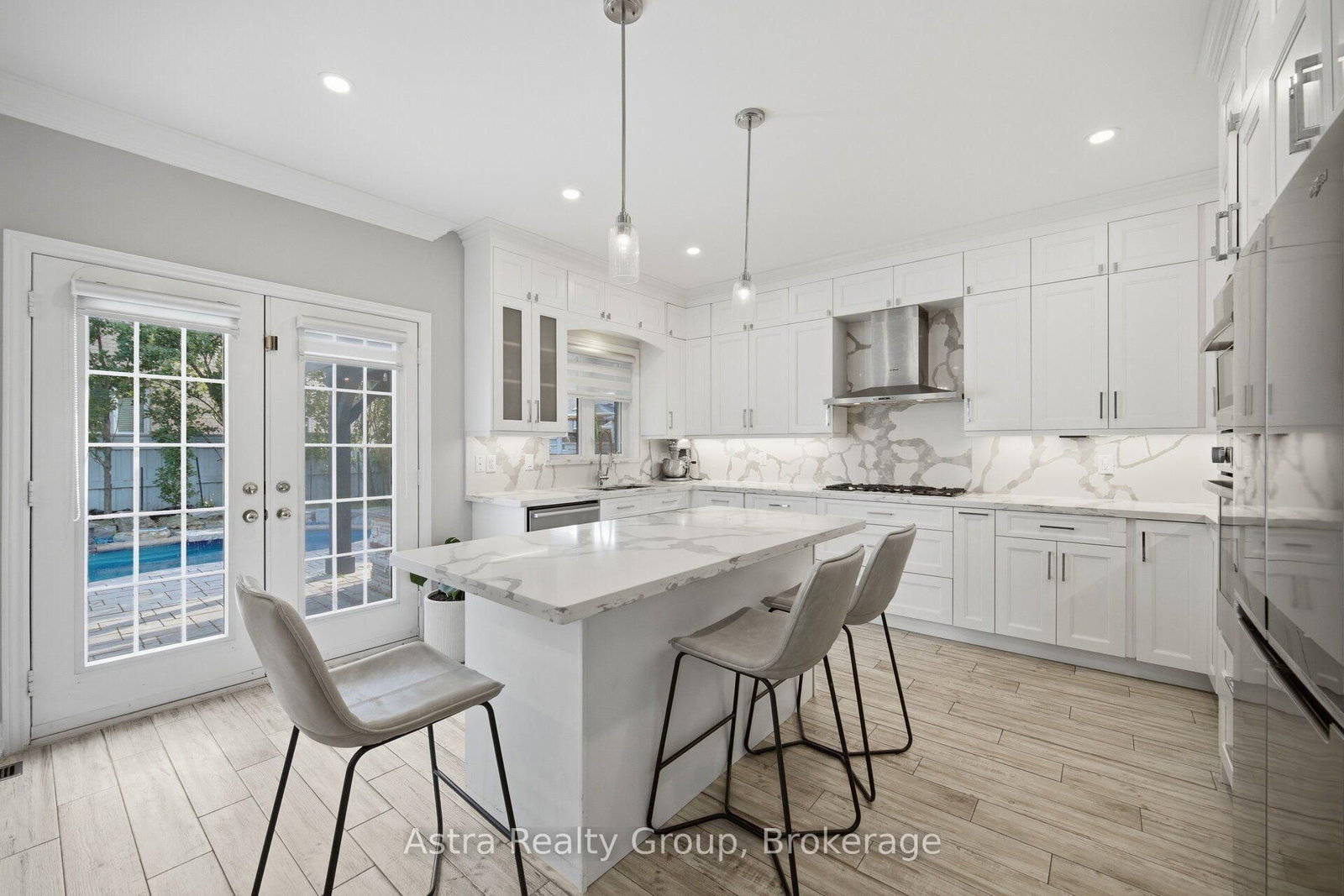 162 Corner Brook Crescent thumbnail 11