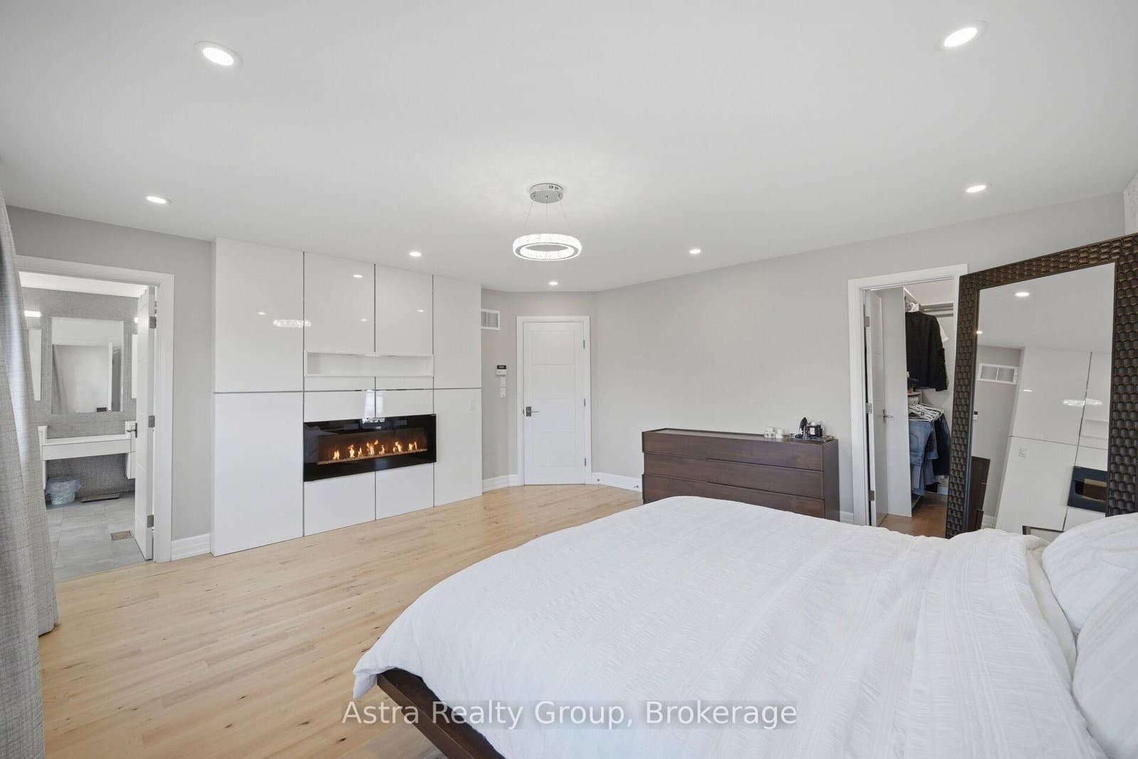 162 Corner Brook Crescent thumbnail 20