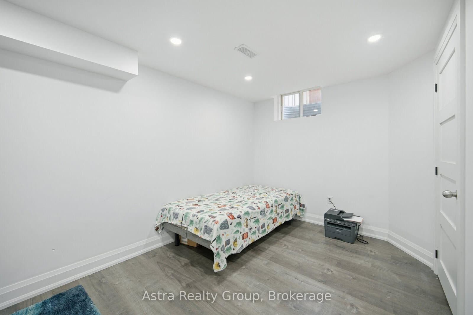 162 Corner Brook Crescent thumbnail 37
